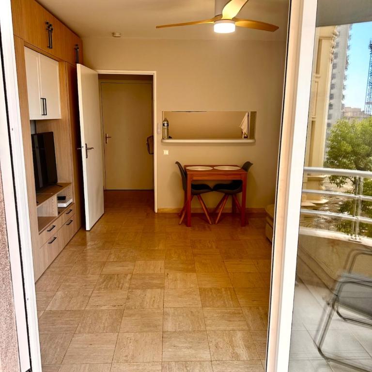 2p - vue mer et montagne - Monaco - Appartement 2 Chambres - 14
