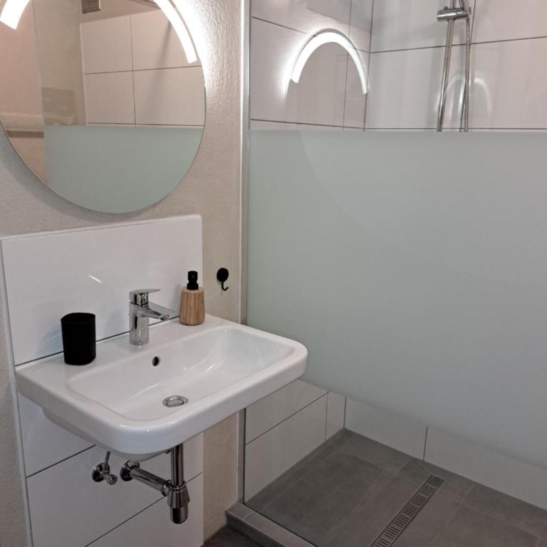 atHOME Appartements - Apartment mit 3 Schlafzimmern und Bergblick - 7