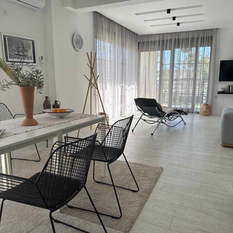 Carpe Diem 1 - Two-Bedroom Apartment - 85