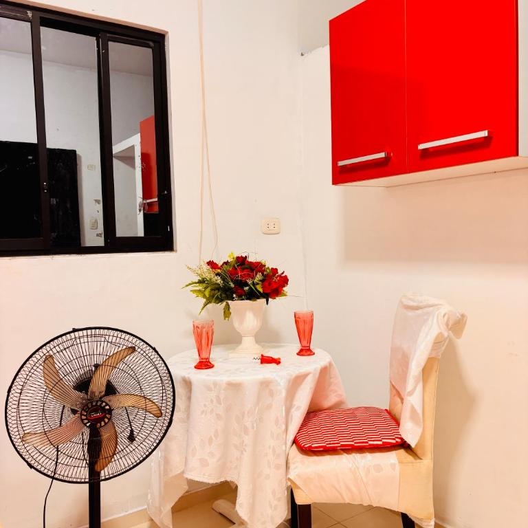 Cuarto moderno centrico y pulcro l Villa Roncal - Habitación Doble con baño privado - 5