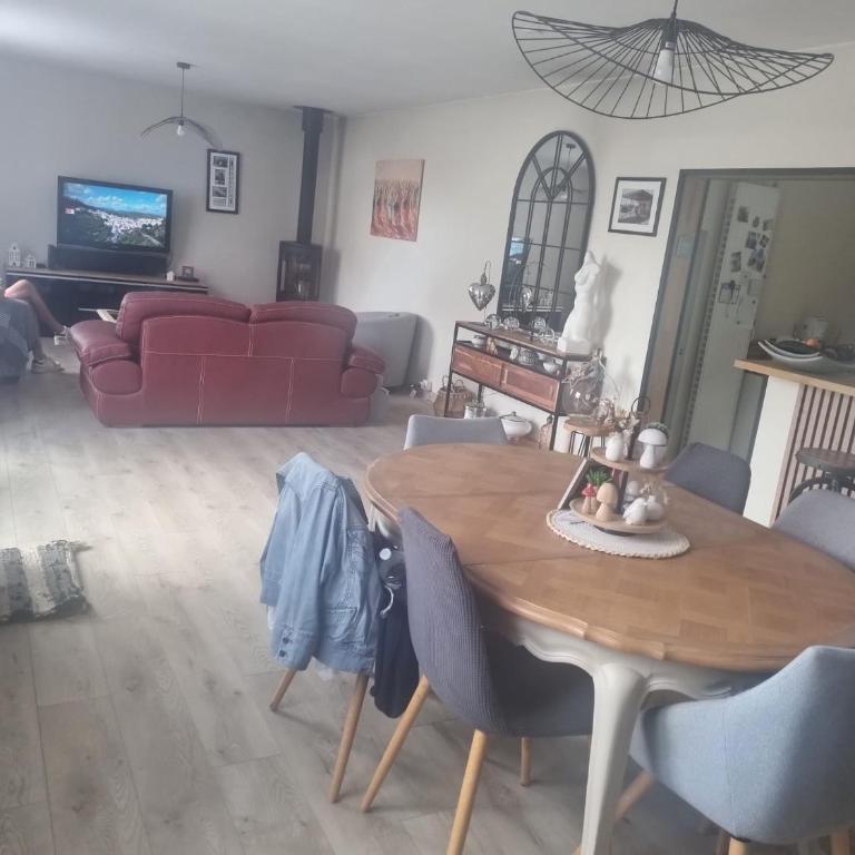 Chez Sylvie et Stéphane - Chambre Double avec Salle de Bains Privative - 8
