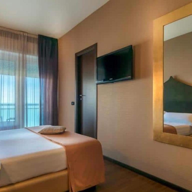 Hotel K2 Bellaria - Camera Matrimoniale Superior - 1