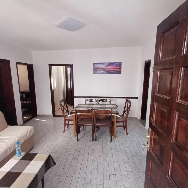 Apartmani Reef House - Kuća sa 3 Spavaće Sobe - 9