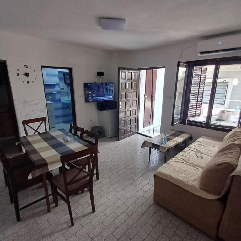 Apartmani Reef House - Kuća sa 3 Spavaće Sobe - 5