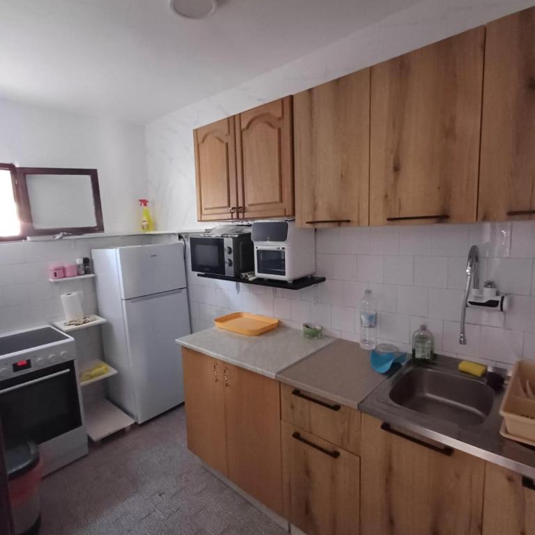 Apartmani Reef House - Kuća sa 3 Spavaće Sobe - 6