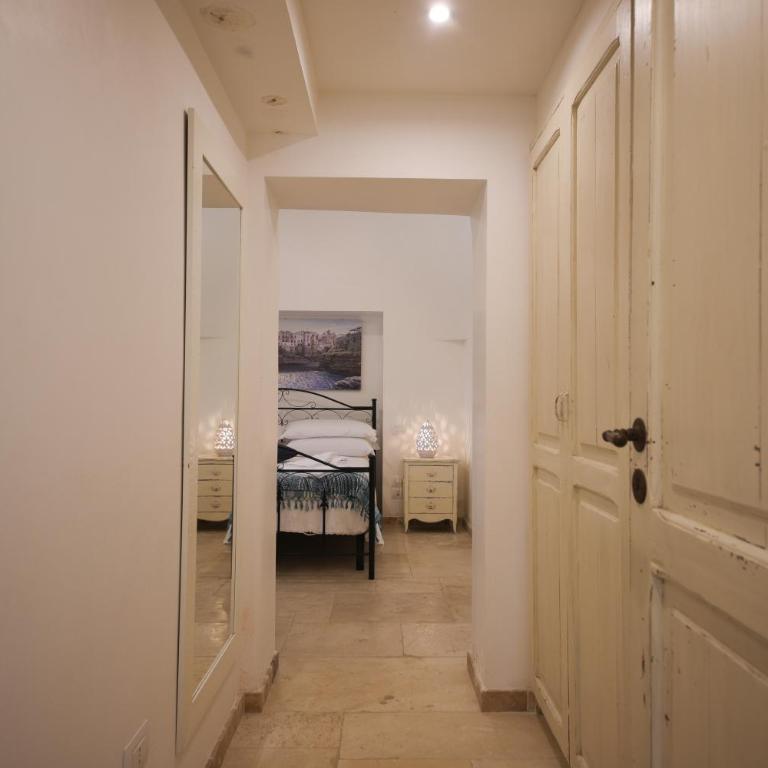 Trulli Il Carrubo by Apulia Hospitality - Two-Bedroom Villa - 5