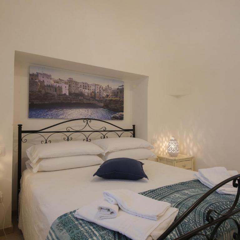 Trulli Il Carrubo by Apulia Hospitality - Two-Bedroom Villa - 4