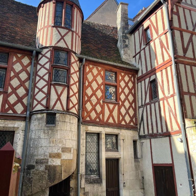 2 Grandes chambres - Centre Historique - Fraîcheur assurée - Appartement 1 Chambre - 3