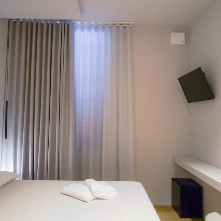 Virginia Madre Luxury Rooms - Boutique Guest House - Camera Matrimoniale Superior - 2