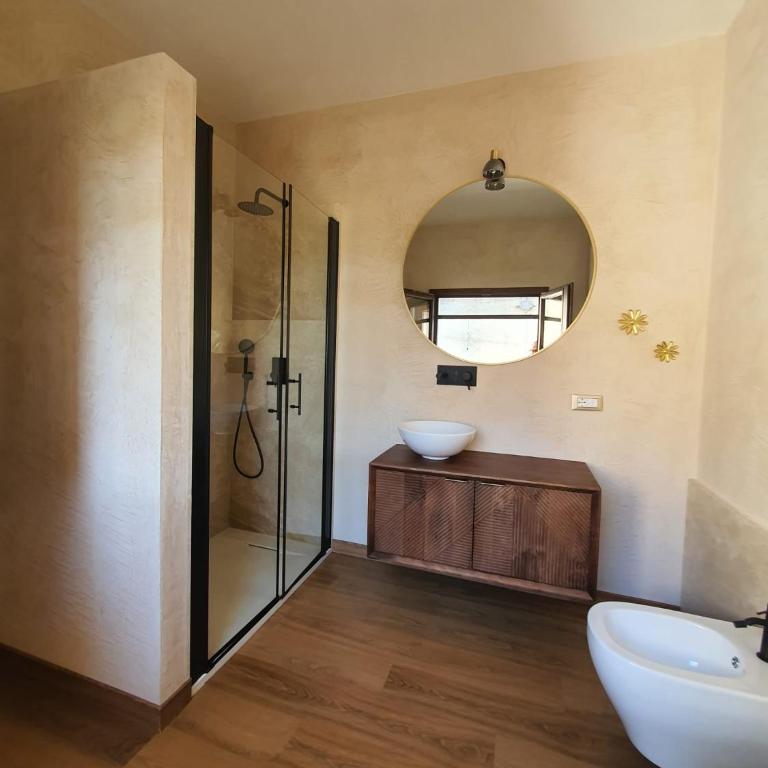 N'Est - Camere di design in centro storico a Orosei - Deluxe Doppelzimmer mit Balkon - 15