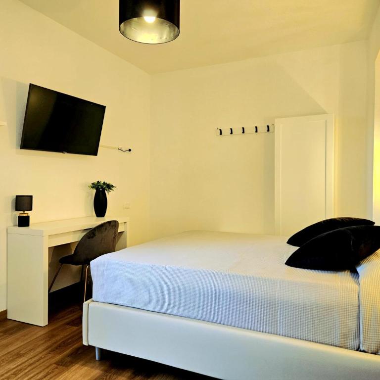 N'Est - Camere di design in centro storico a Orosei - Deluxe Doppelzimmer mit Balkon - 7