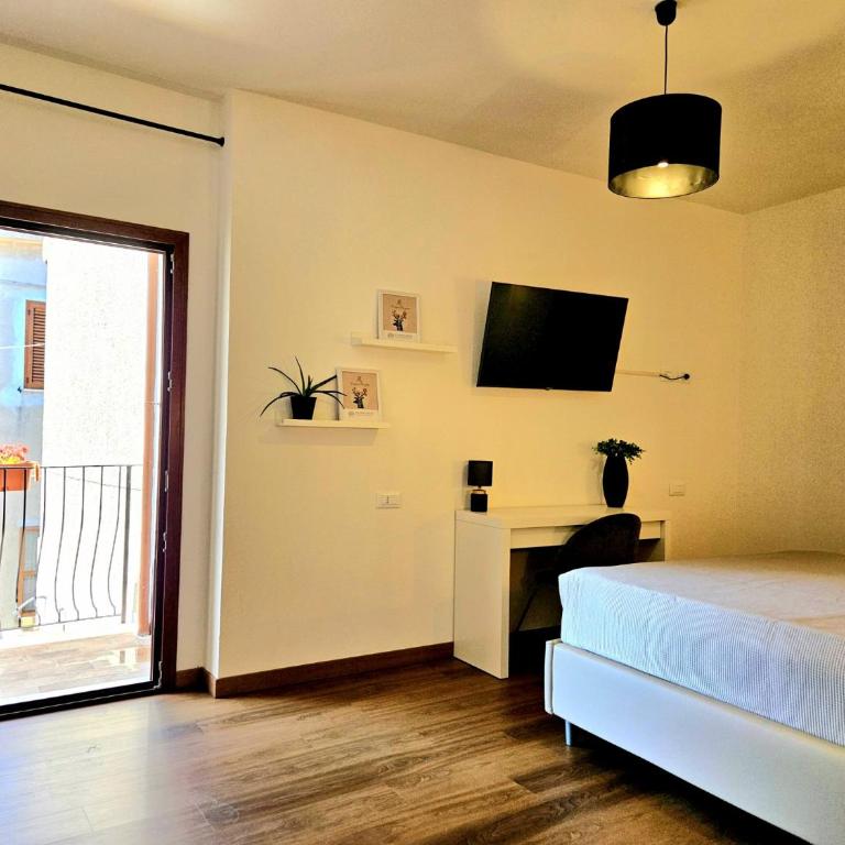 N'Est - Camere di design in centro storico a Orosei - Deluxe Doppelzimmer mit Balkon - 23