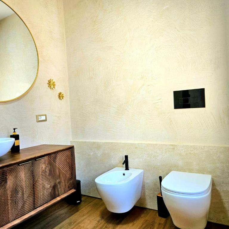 N'Est - Camere di design in centro storico a Orosei - Deluxe Doppelzimmer mit Balkon - 21