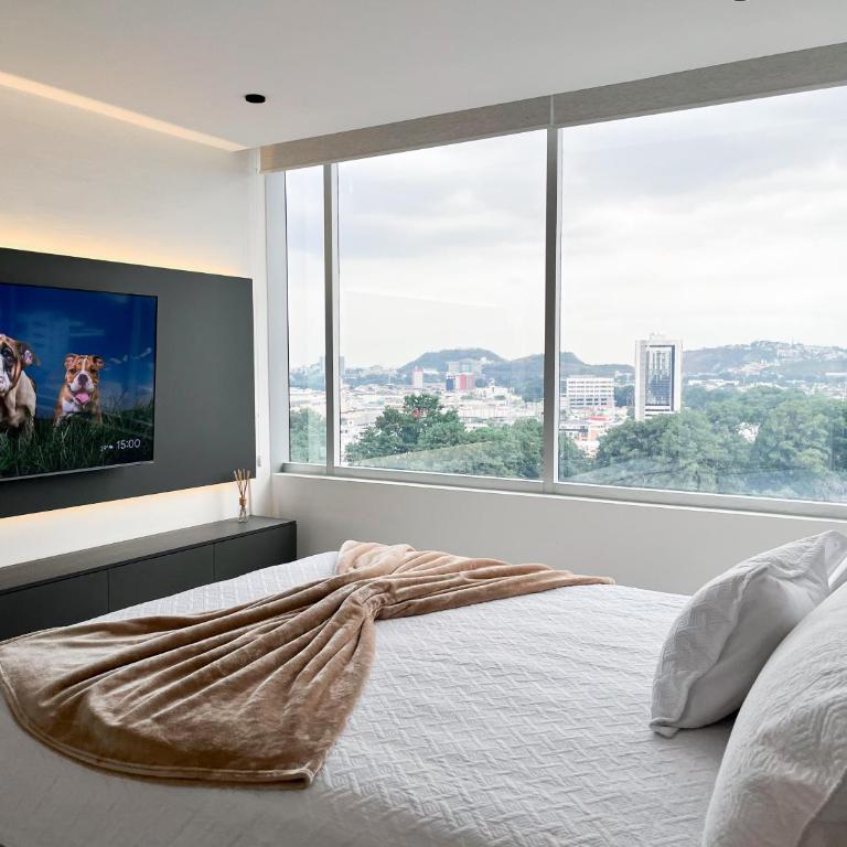NEW! Suite,Piscina de lujo, GYM, WiFi, Tv en Guayaquil zona ejecutiva - Suite with City View - 2