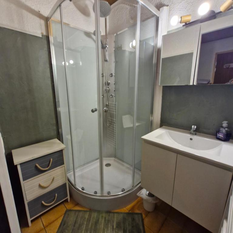 Appartement pour 4 personnes au pied des pistes - Appartement 1 Chambre - 15