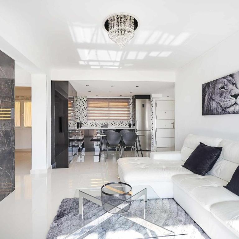 Espanhouse Pauline - Three-Bedroom Apartment - 4