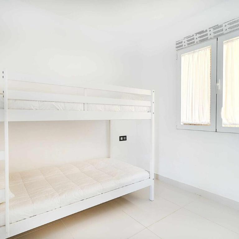 Espanhouse Pauline - Three-Bedroom Apartment - 31