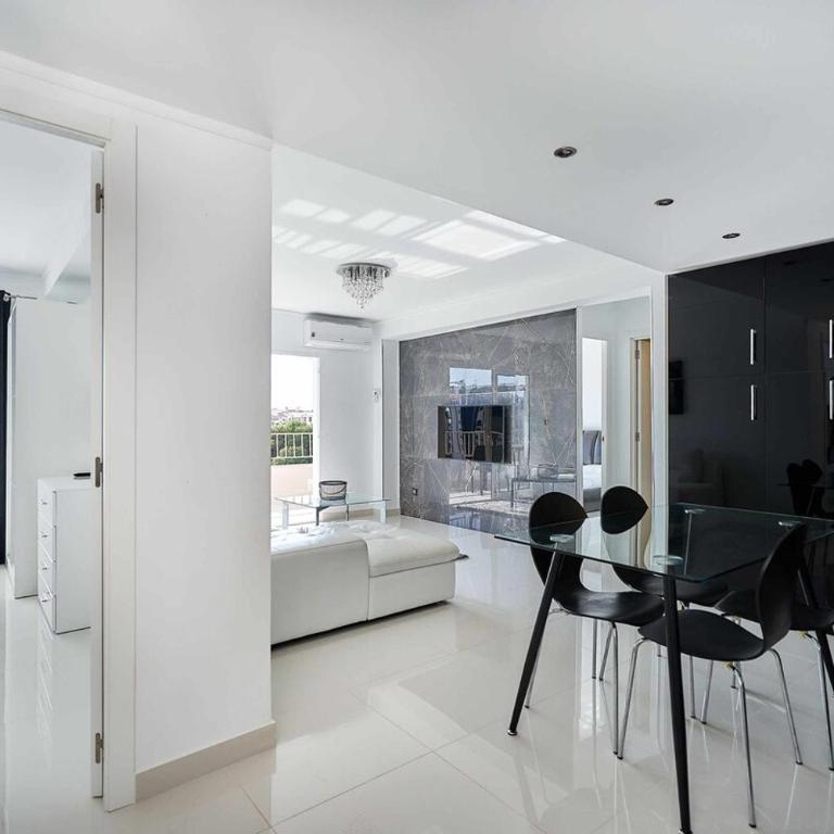 Espanhouse Pauline - Three-Bedroom Apartment - 3
