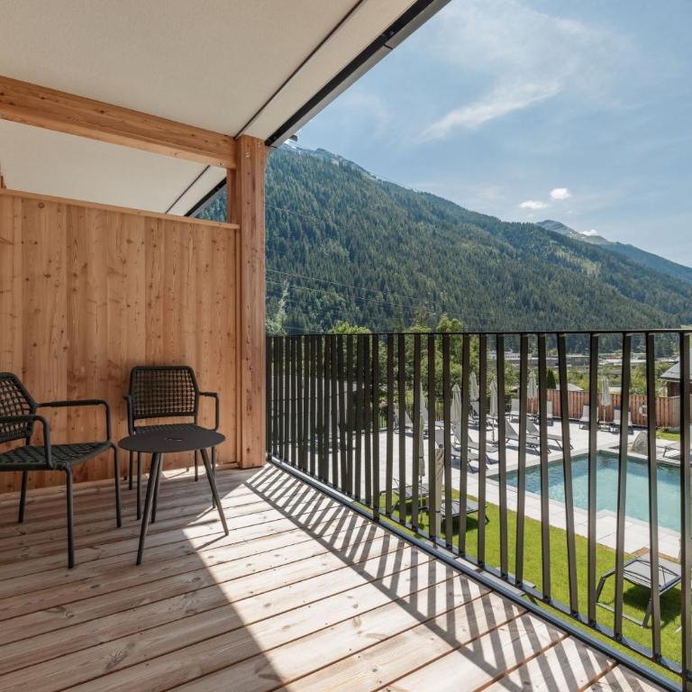 Hotel Traube - Deluxe Doppelzimmer mit Balkon - 15