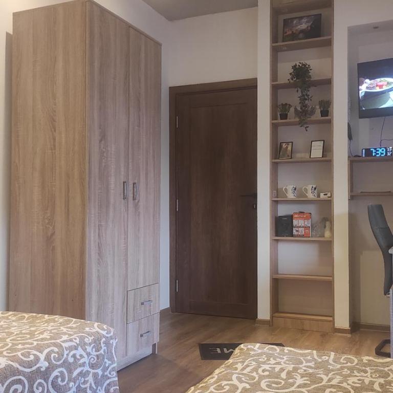 Apartmani Leonida 2 Trebinje - Apartman sa 2 Spavaće Sobe i Balkonom - 2