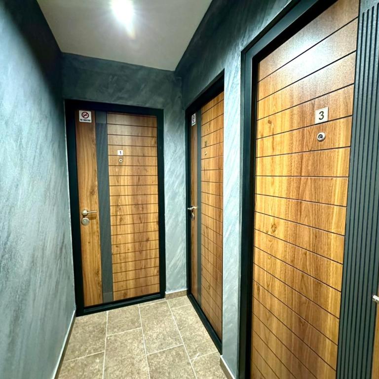 Lux Apartments NK - Old Town - Studio Apartment with King Bed - 10