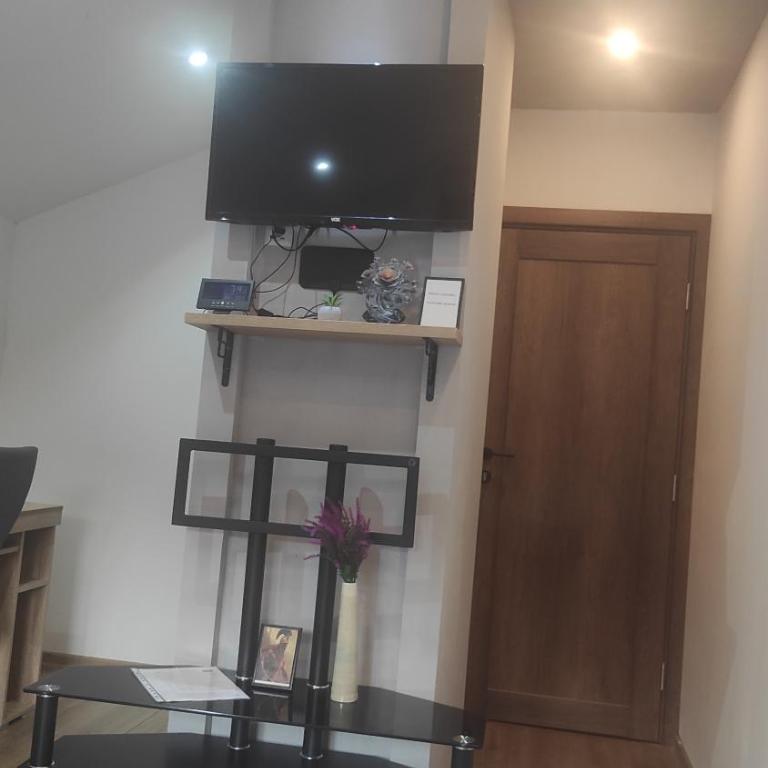 Apartmani Leonida 2 Trebinje - Apartman sa 2 Spavaće Sobe i Balkonom - 18