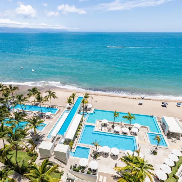 Ocean View Beach Front Condo in the Center of Town - One-Bedroom Apartment - 13