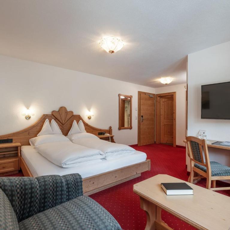 Hotel Traube - Deluxe Doppelzimmer mit Balkon - 1