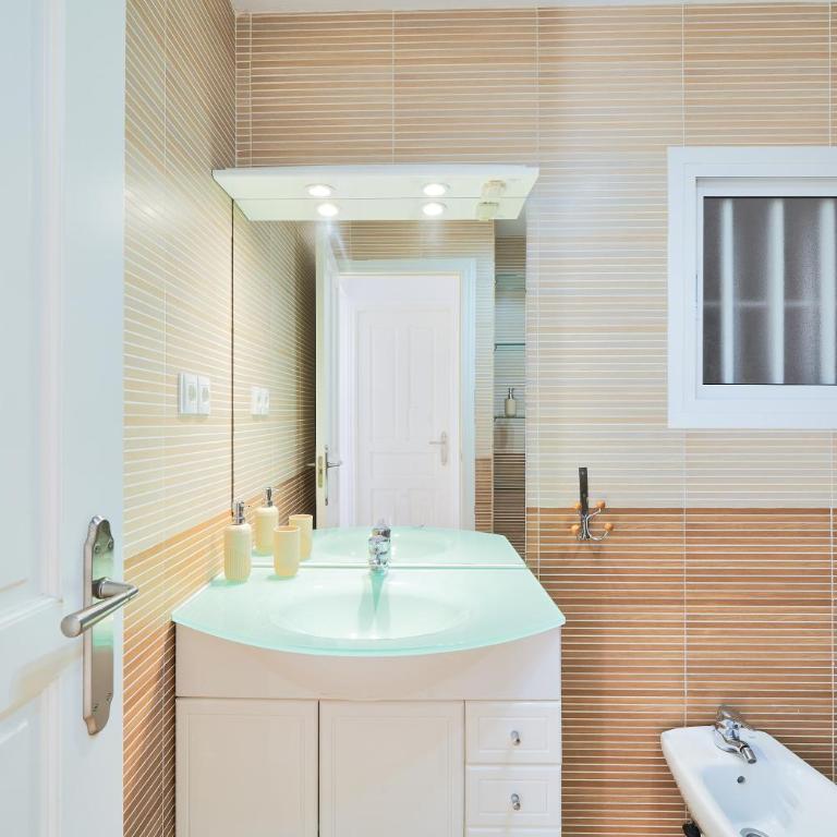 Sol y Mar Carvajal Apartamento - One-Bedroom Apartment - 32