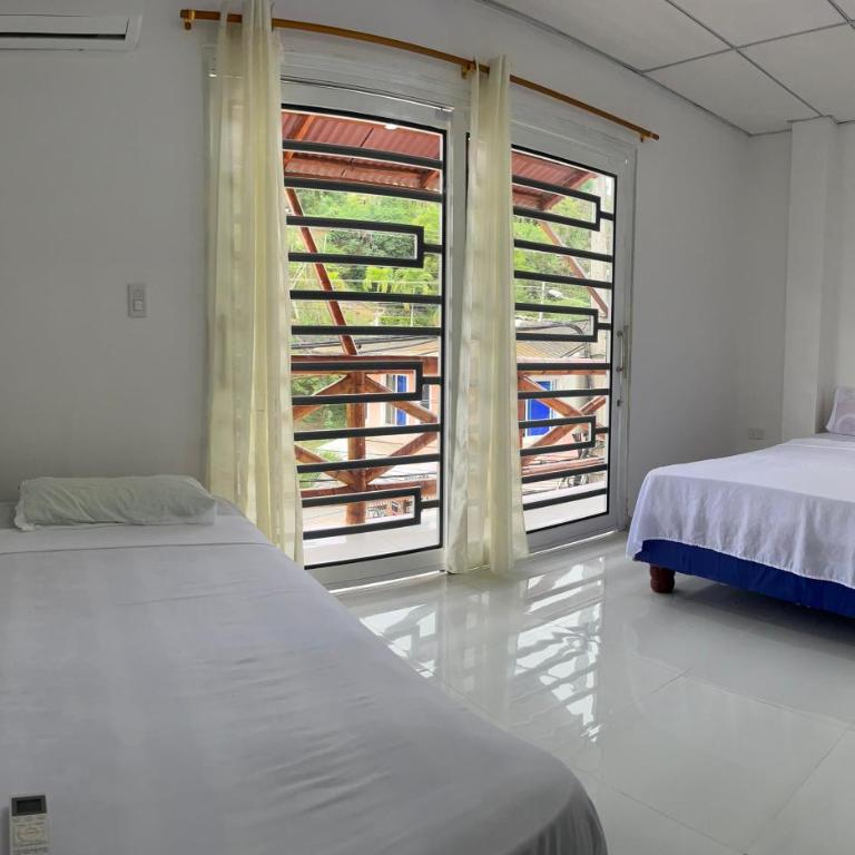 Shalom - One-Bedroom Apartment - 1