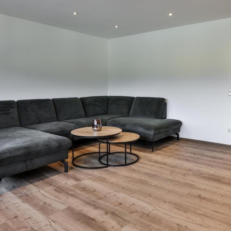 Ferienwohnungen - Alpenhotel Fischer 4 Sterne - Adults Only - Two-Bedroom Apartment - 1