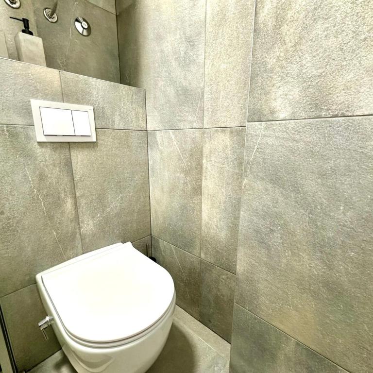 Lux Apartments NK - Old Town - Studio Apartment with King Bed - 34