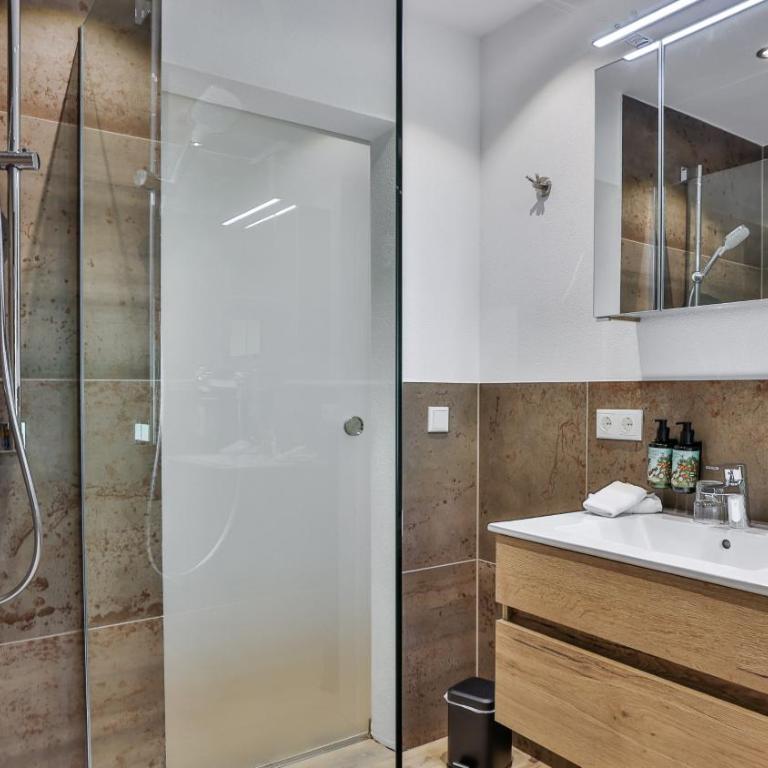 Ferienwohnungen - Alpenhotel Fischer 4 Sterne - Adults Only - One-Bedroom Apartment - 6