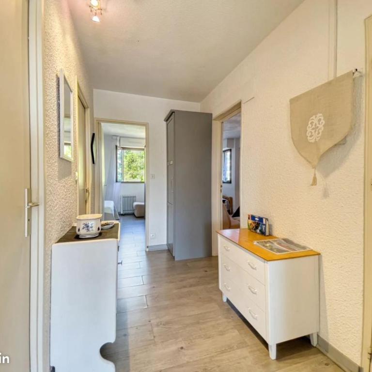 Appartement vue mer et piscine CAVALAIRE 5 personnes - Two-Bedroom Apartment - 6