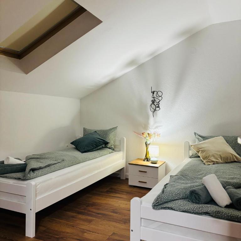 Apartments Oak - Two-Bedroom Apartment - 16