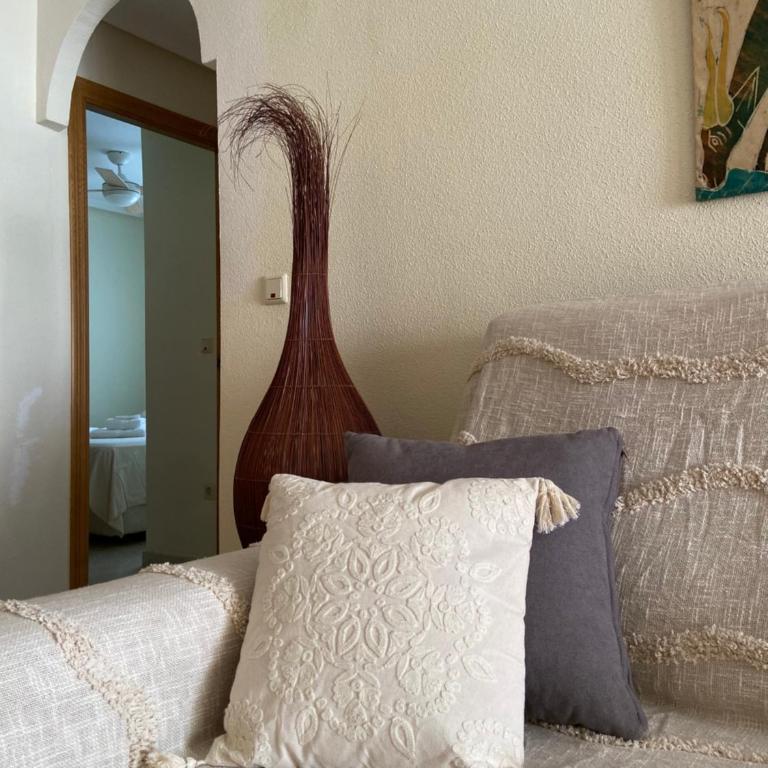 Apartamento familiar 3 habitaciones con piscina y parking - Playa a 5 min a pie - Aeropuerto Alicante a 10 min - Apartamento de 3 dormitorios - 6