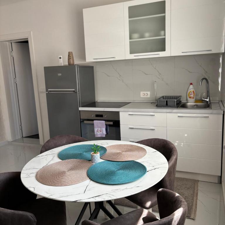Vila Marina - One-Bedroom Apartment - 12