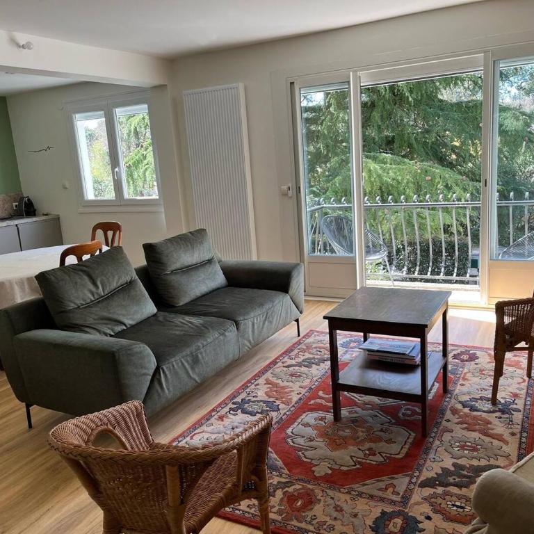 Maison quartier calme, proche plages, centre ville - Three-Bedroom House - 1