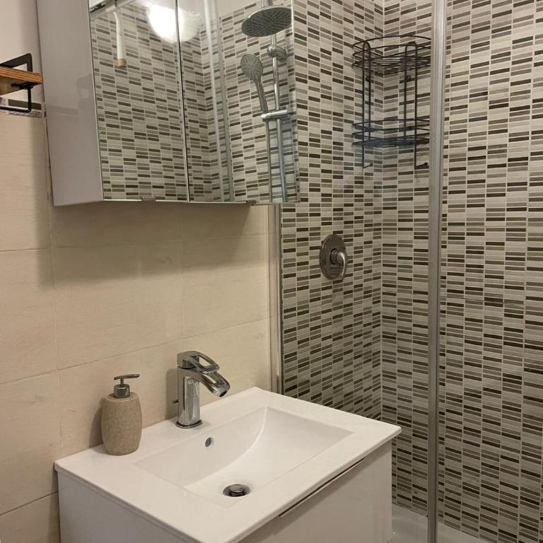 Dimora Normanna - One-Bedroom Apartment with City View - 17