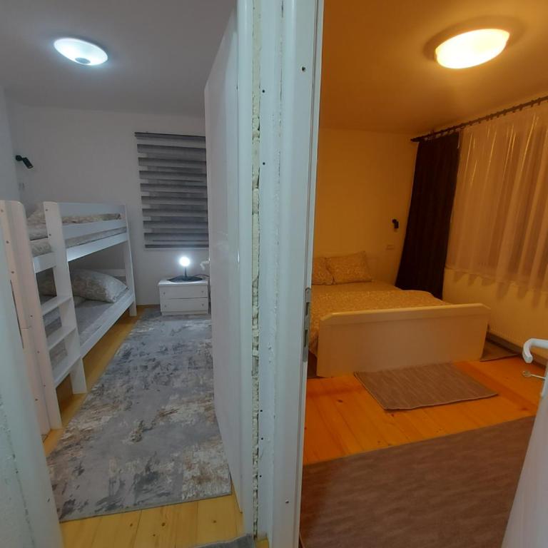 Apartmani" Irina 2" Pale - Two-Bedroom Apartment with Balcony - 8