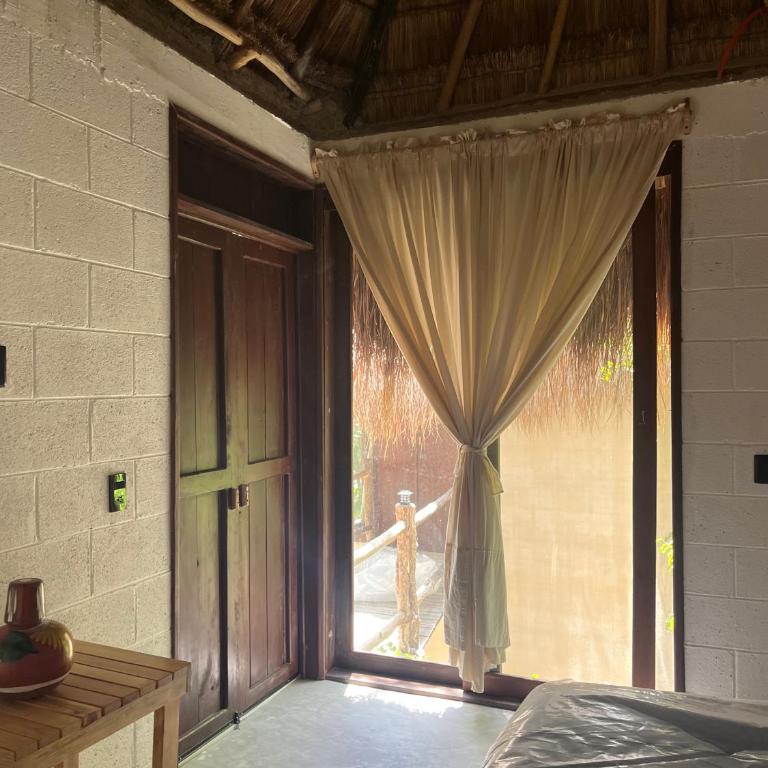 Sak - Habitación con cama extragrande y vistas al jardín - 8
