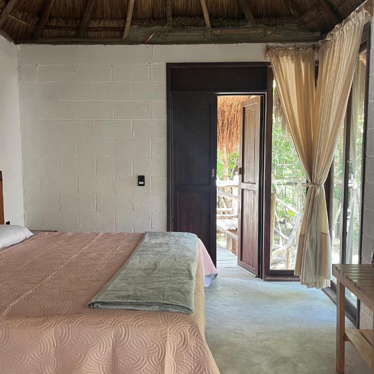 Sak - Habitación con cama extragrande y vistas al jardín - 6