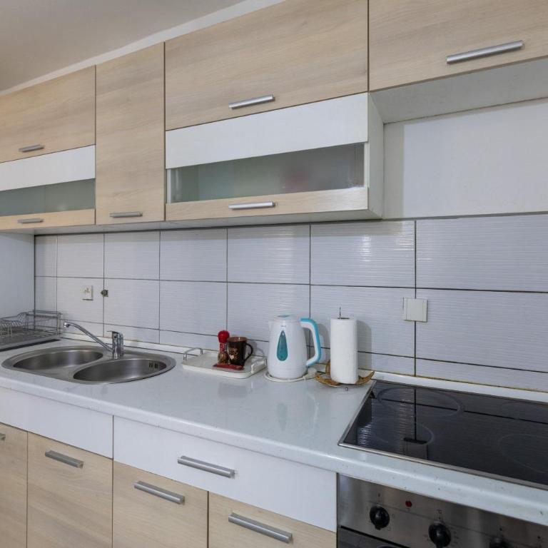 Grandeur Home Apartment Mostar - free parking - One-Bedroom Apartment - 11