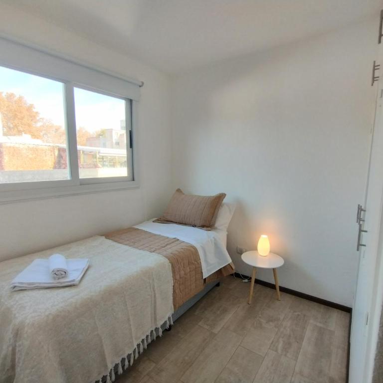 Luminoso y moderno departamento con cochera en la Ciudad de Mendoza - Apartamento de 2 dormitorios - 8