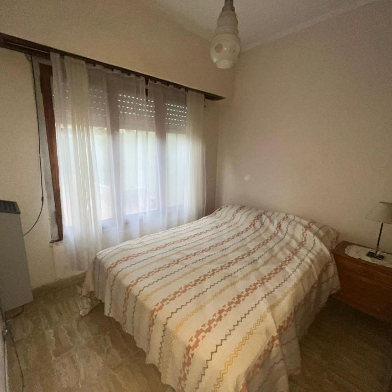 Casa céntrica en Dolores - Casa de 3 dormitorios - 3