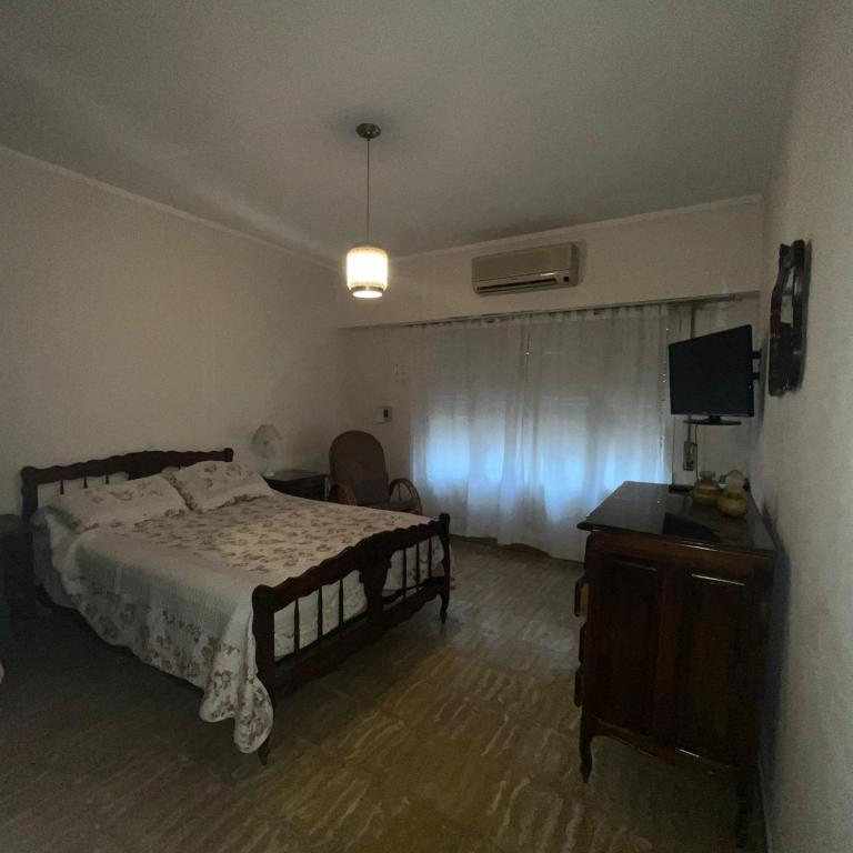 Casa céntrica en Dolores - Casa de 3 dormitorios - 5