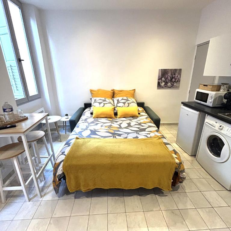 Studio Cosy Coeur Historique - Wifi - Appartement 1 Chambre - 3