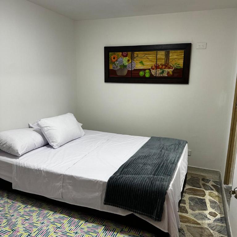Modern House with Jacuzzi Stadium - Three-Bedroom Apartment - 6