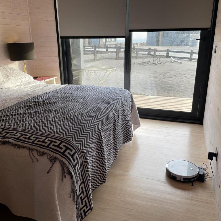 Cozy by the sea - satellite internet - Three-Bedroom Apartment - 22