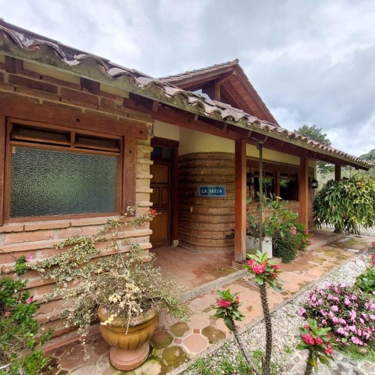 Casa de Campo, La Suiza in La Ceja, Antioquia - Casa de 5 dormitorios - 42